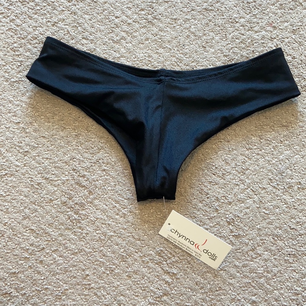 Brand new cheeky bikini bottoms